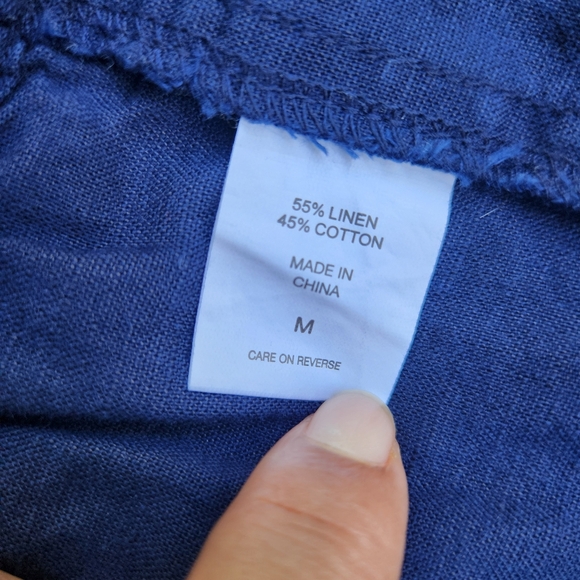 New York & Company Navy Blue Women's Cuffed Shorts Size Medium Elastic Waistband - Picture 11 of 13